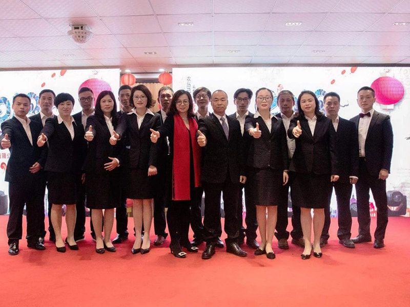 در جاده آفتابی، رویاهای خود را دنبال کنید --- جشن تشکر پایان سال 2018 شرکت Zhejiang Jufeng Stamping Technology Co., Ltd.