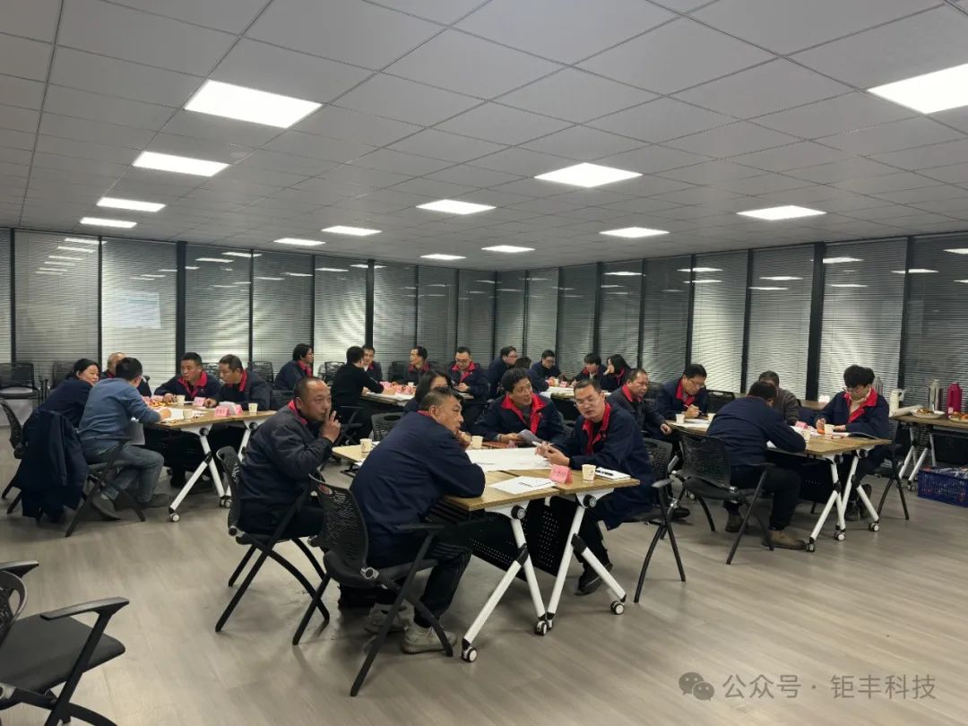 شروع با تفنگ ---- یکی از مجموعه فعالیت ها برای تقویت کار تیمی